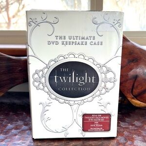 Twilight New Moon Ultimate DVD Keepsake Case New Moon 2 6 Exclusive Photo Cards